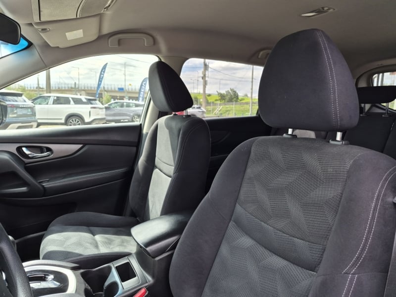 Nissan X-TRAIL SENSE CVT AT 2.5 2017 - Imagen 13 de 19
