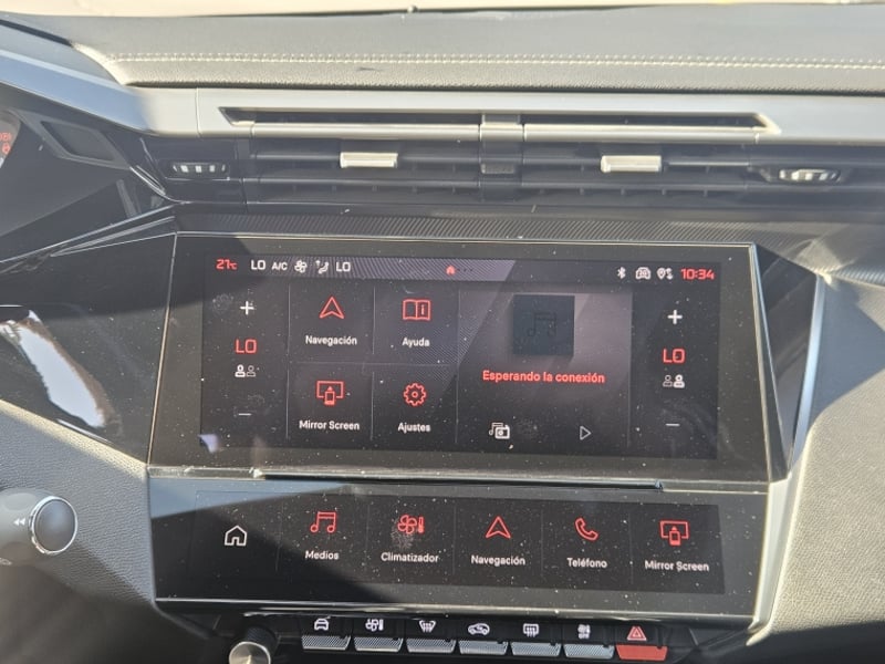 Peugeot 308 308 PURETECH 1.2 AUT 2022 - Imagen 11 de 20