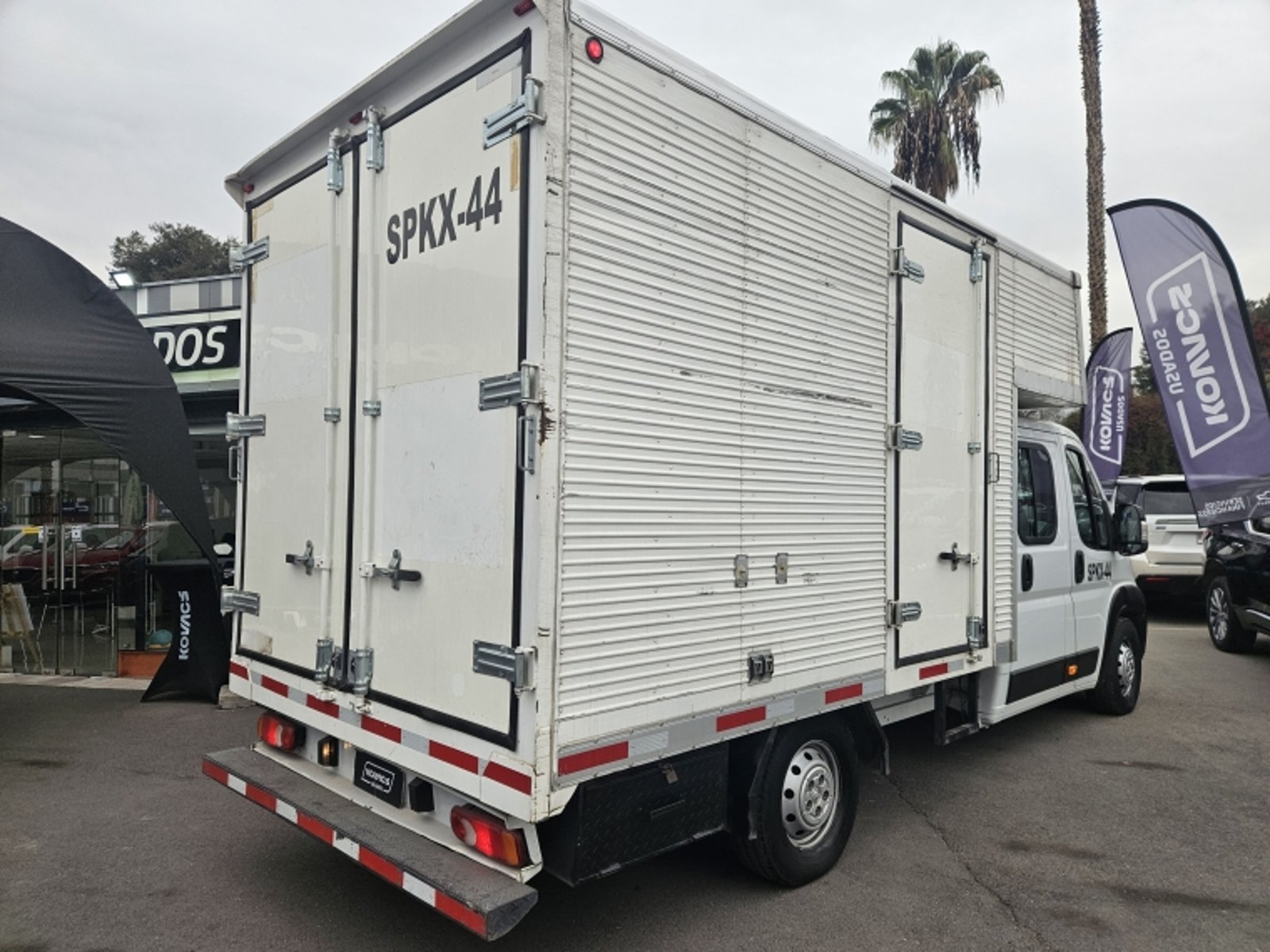 PEUGEOT BOXER D/CAB. L4 BLUEHDI 165 MT DIESEL 2023 - Foto 4 de 17