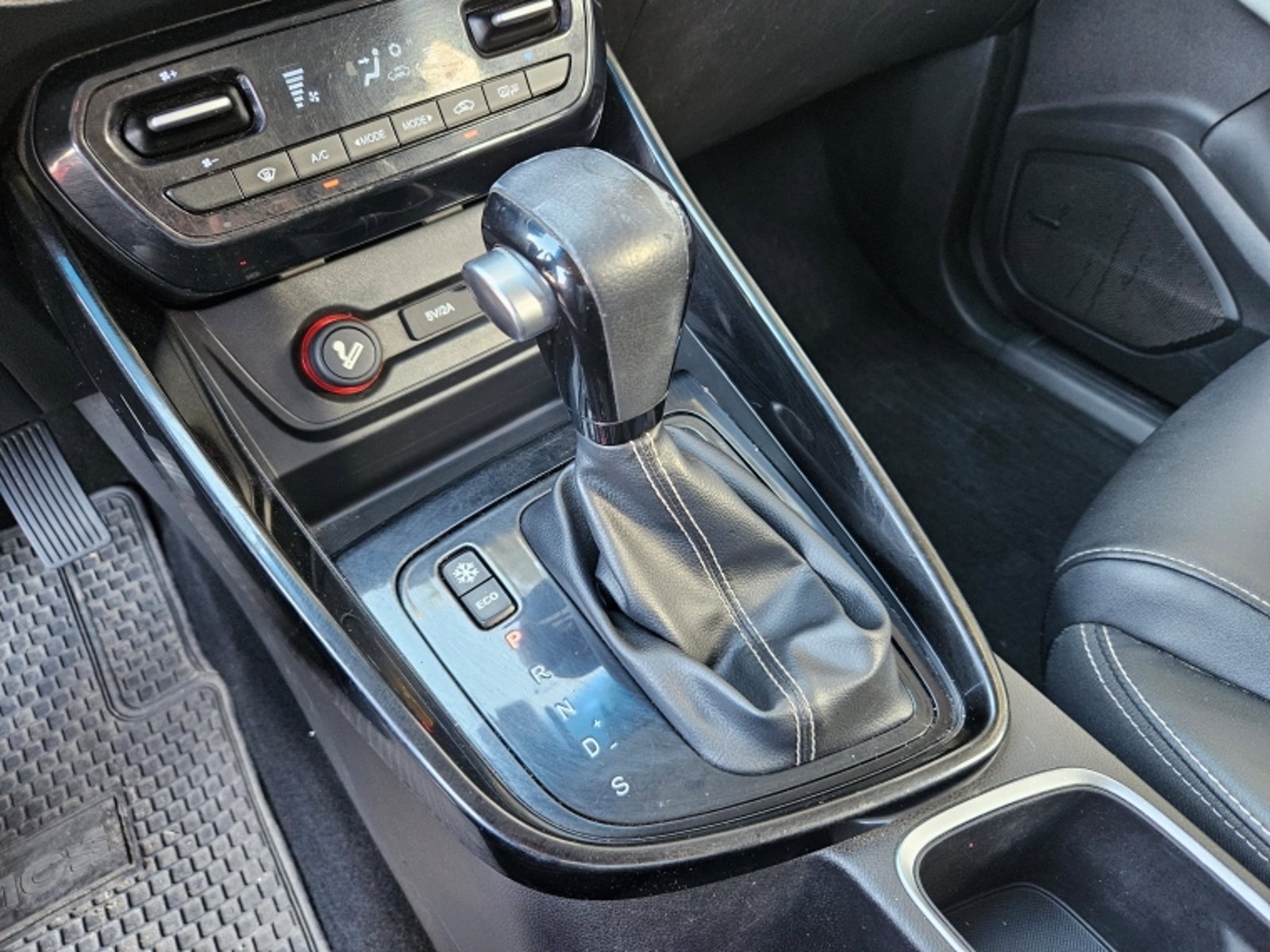 Chevrolet CAPTIVA CAPTIVA LT CVT 1.5 2020 - Imagen 14 de 20