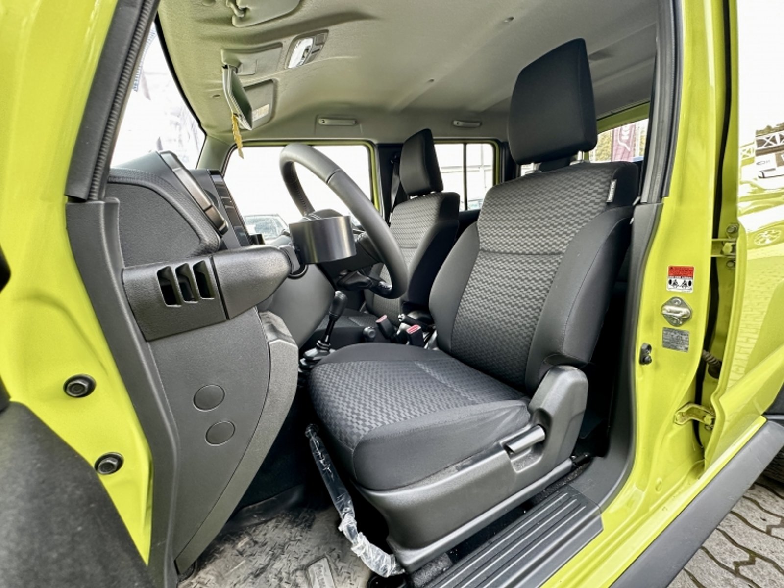SUZUKI JIMNY 1.5 MT 2025 - Imagen 9 de 18