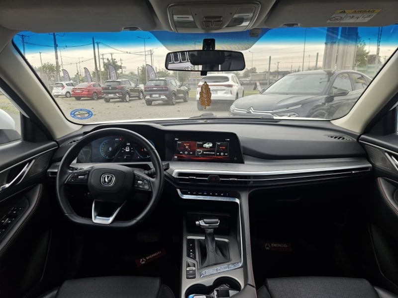 Changan CS35 PLUS LUXURY AT 1.4 2022 - Imagen 9 de 20