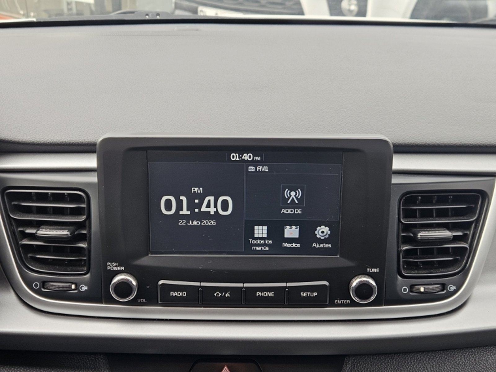 Kia RIO 4 LX 1.4 MT 2021 - Imagen 11 de 20