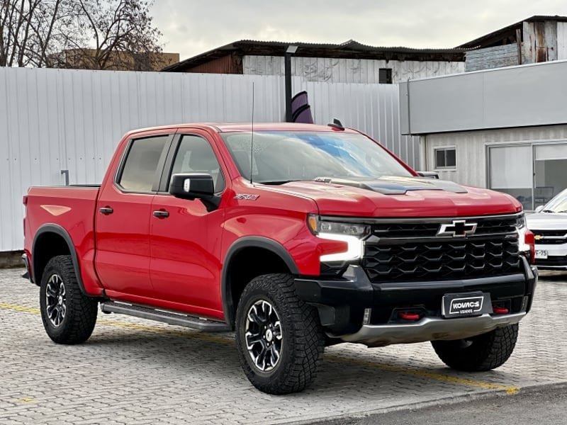 Chevrolet SILVERADO 6.2 AUT 2024 - Imagen 3 de 20