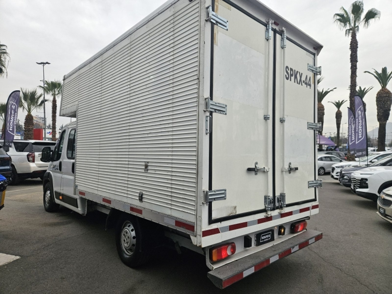 PEUGEOT BOXER D/CAB. L4 BLUEHDI 165 MT DIESEL 2023 - Imagen 6 de 17