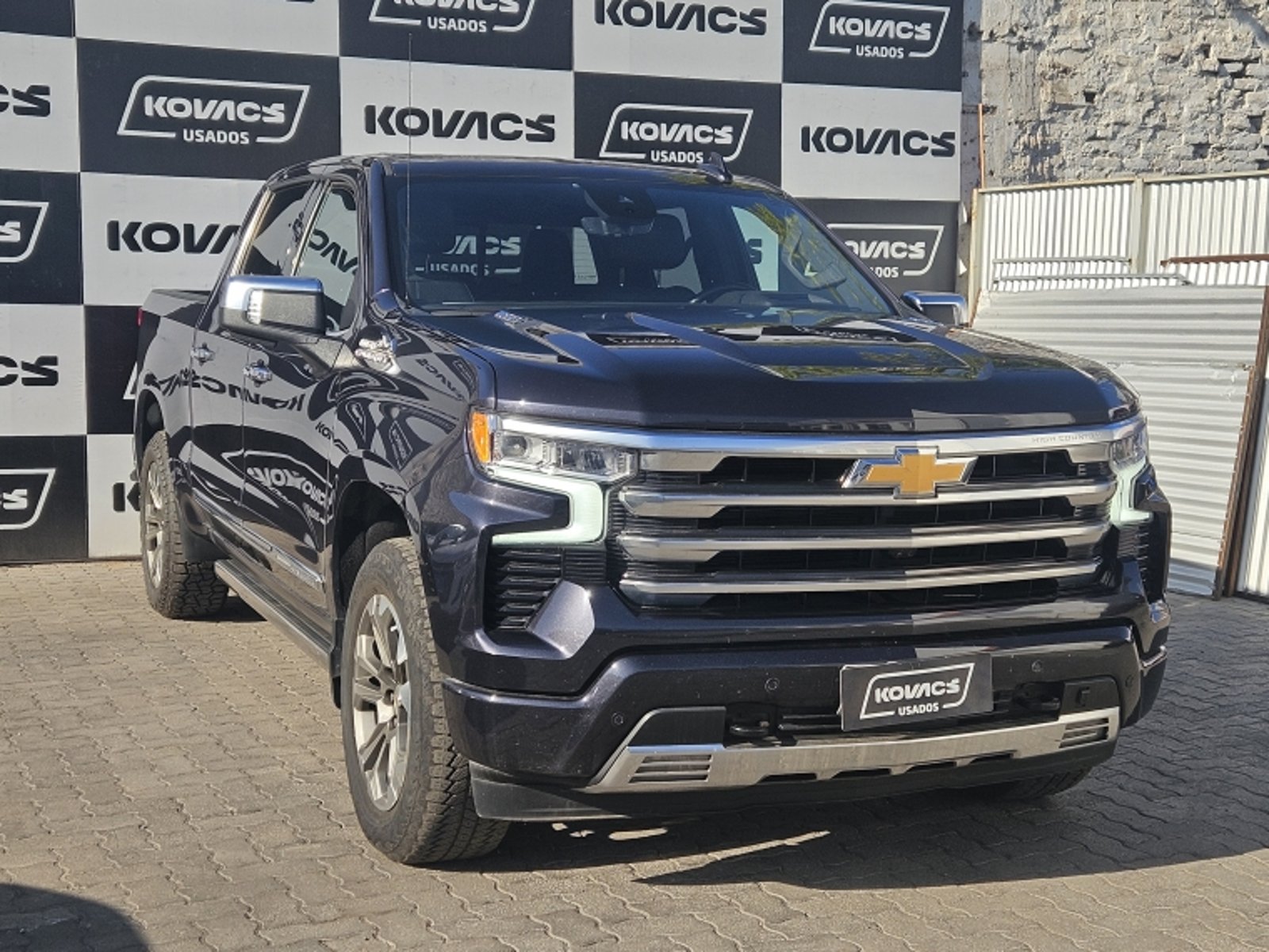 CHEVROLET SILVERADO SILVERADO 4X4 3.0L AUT 2024 - Imagen 3 de 20