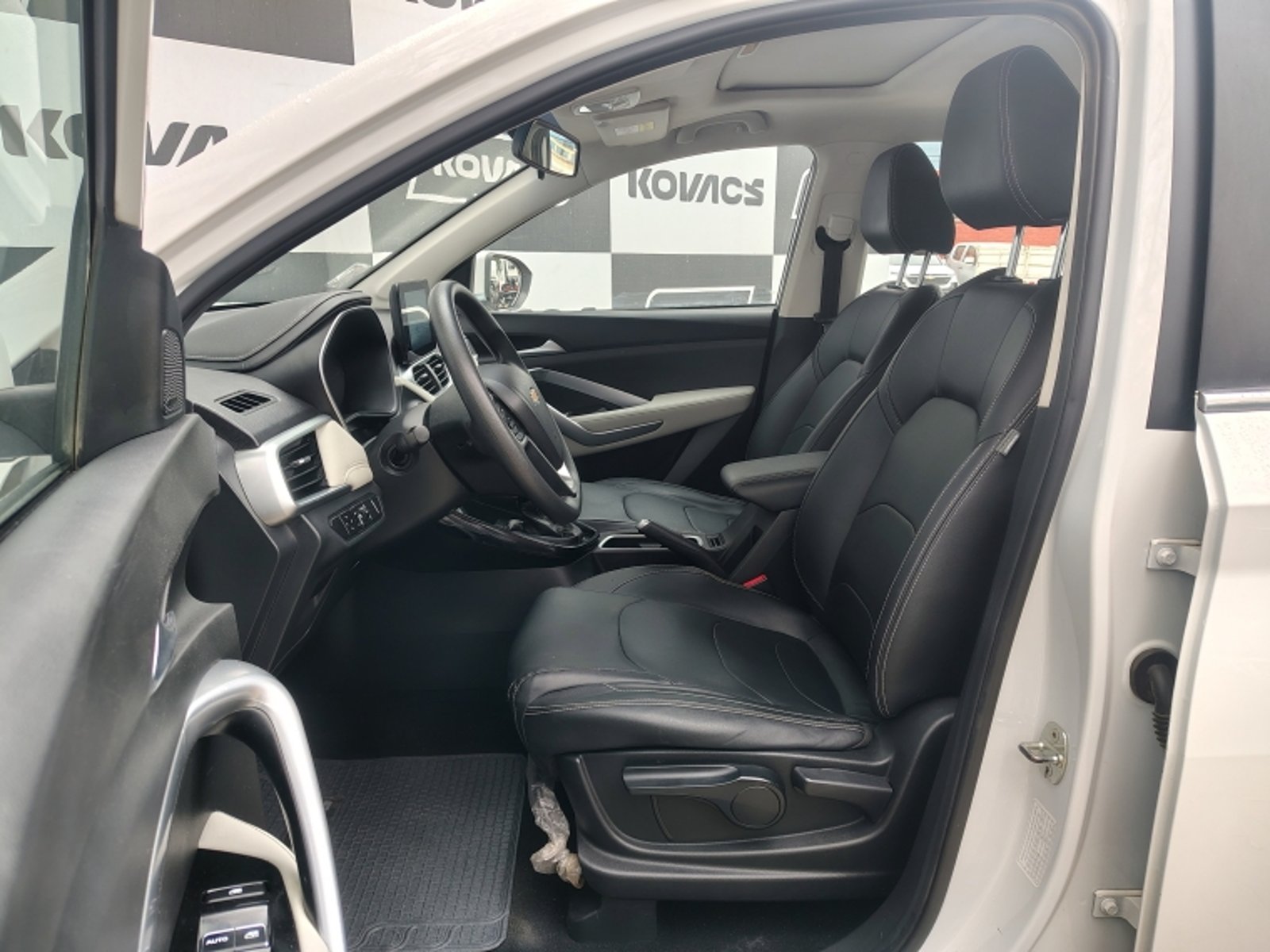 CHEVROLET CAPTIVA 1.5 LT AT 2021 - Imagen 14 de 20