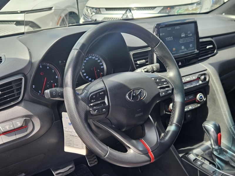 Hyundai VELOSTER JS GDI HB 1.6 AUT 2019 - Imagen 10 de 19