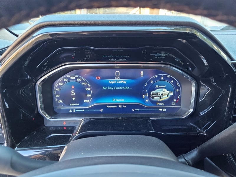 Chevrolet SILVERADO SILVERADO CC DCAB 4X4 5.3 AUT 2024 - Imagen 12 de 18