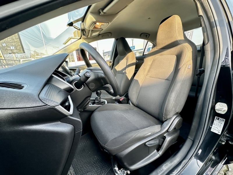 Chevrolet ONIX SEDAN LTZ 1.0 MT 2023 - Imagen 9 de 18