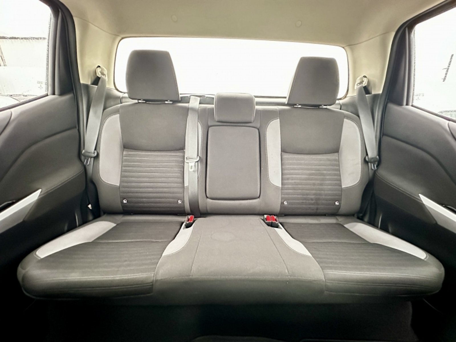 NISSAN NAVARA 2.3 MT 2021 - Imagen 18 de 19