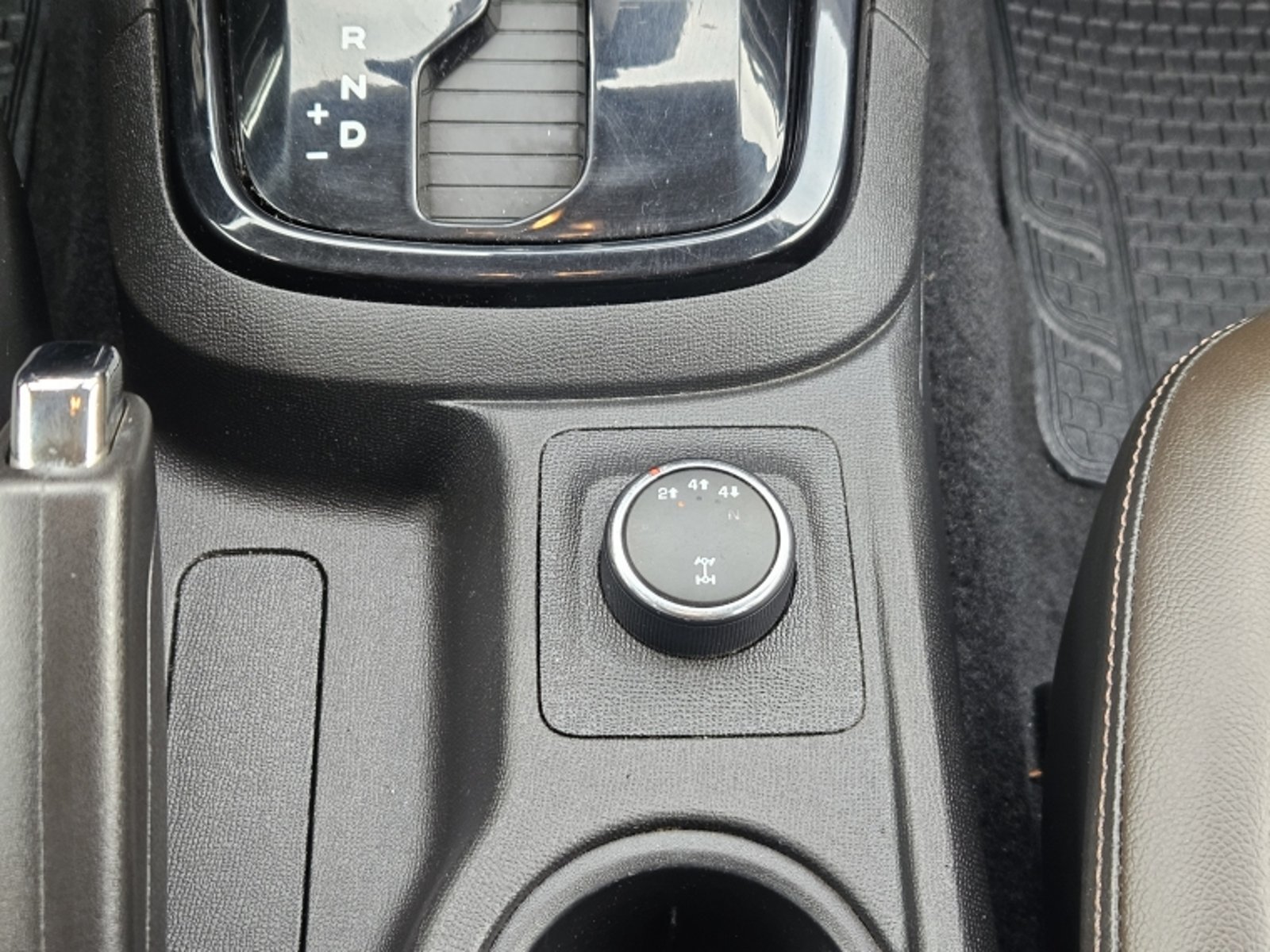 CHEVROLET COLORADO 2.8 HIGH COUNTRY AT 4X4 DIESEL 2021 - Imagen 13 de 20