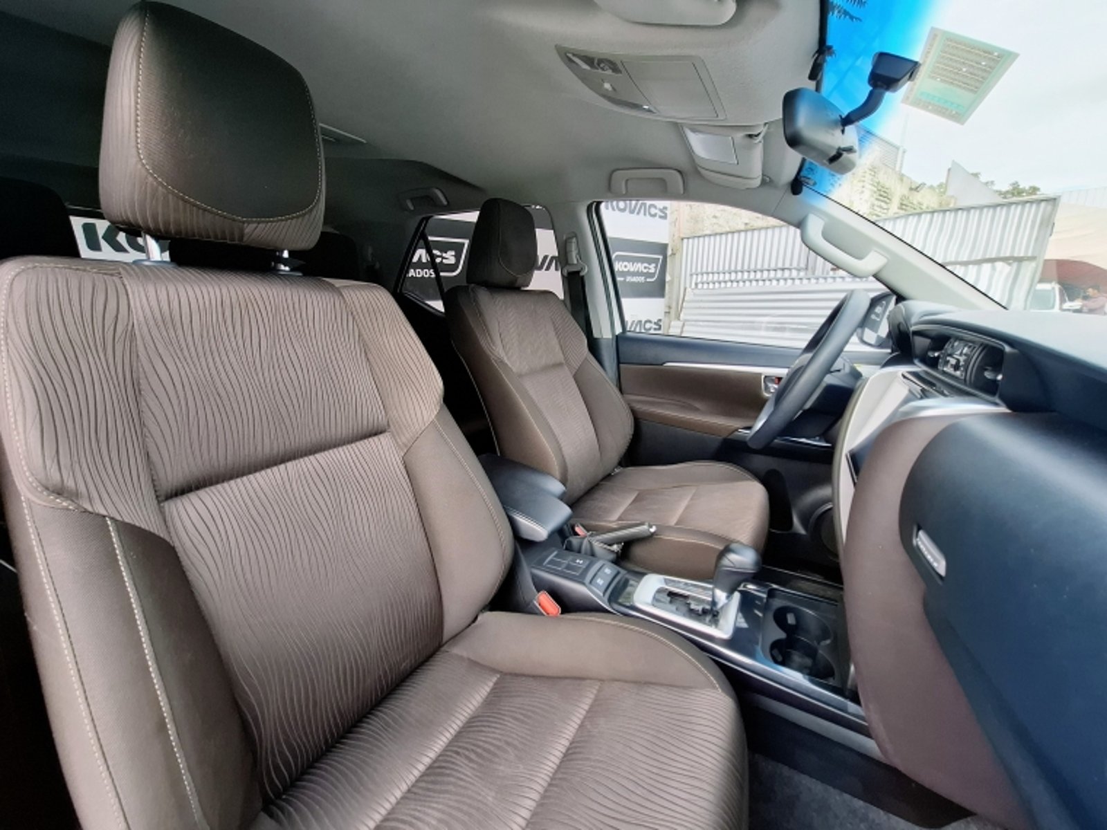 TOYOTA FORTUNER FORTUNER OTTO 2.7 AUT 4X2 2018 - Imagen 16 de 20