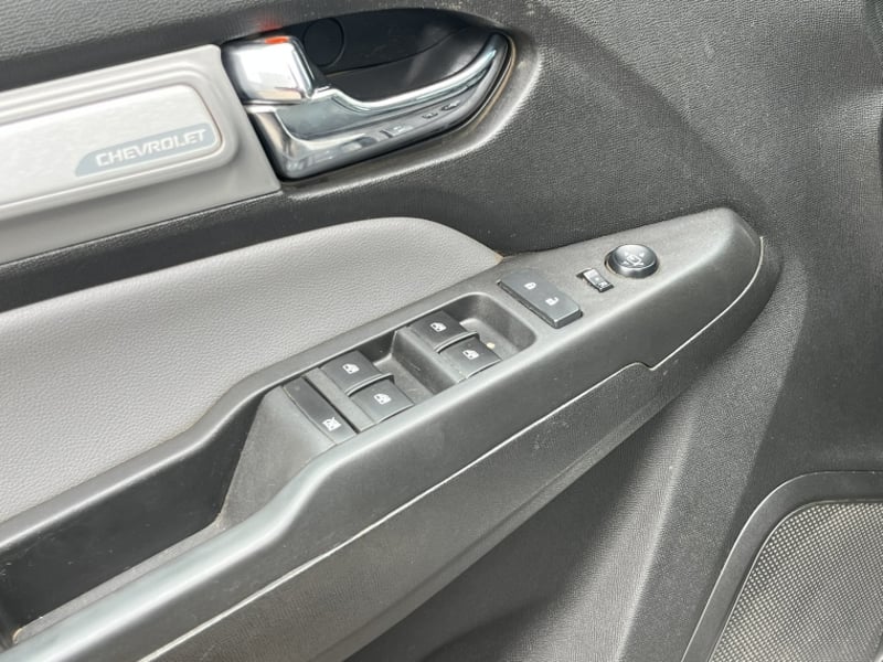 Chevrolet COLORADO LTZ 4WD 2.8 AT 2023 - Imagen 10 de 20