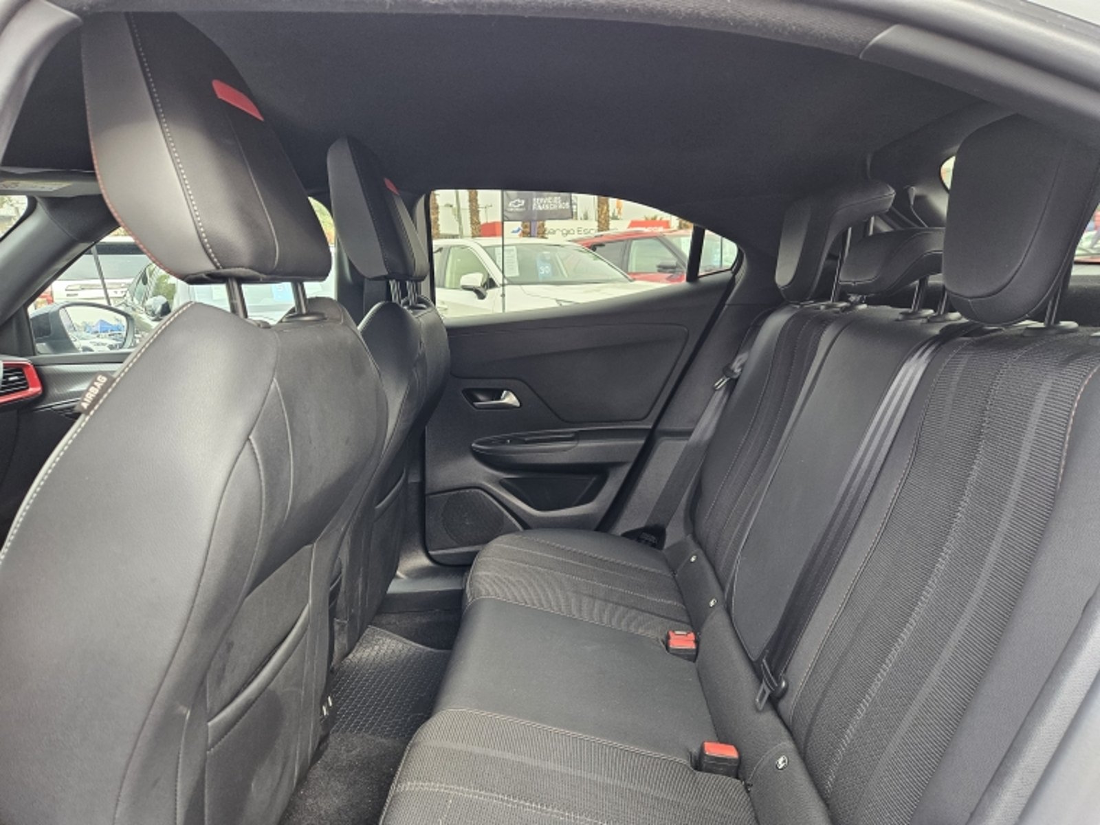 OPEL MOKKA 1.2T AUT GS LINE 2022 - Imagen 8 de 20