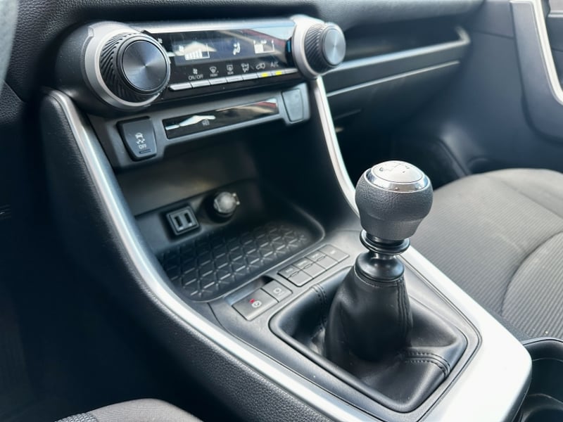 Toyota RAV4 2.0 LE MT 2023 - Imagen 14 de 19
