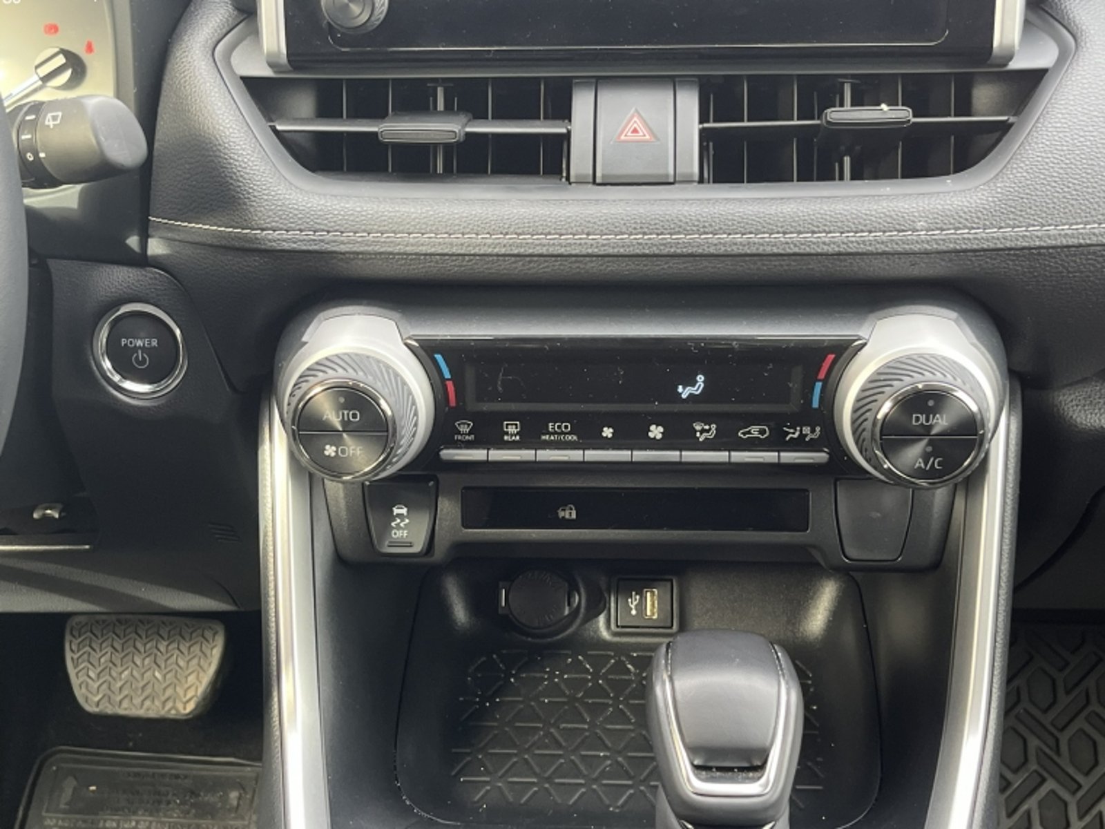 Toyota RAV4 HEV 2.5 AUT 2025 - Imagen 16 de 20