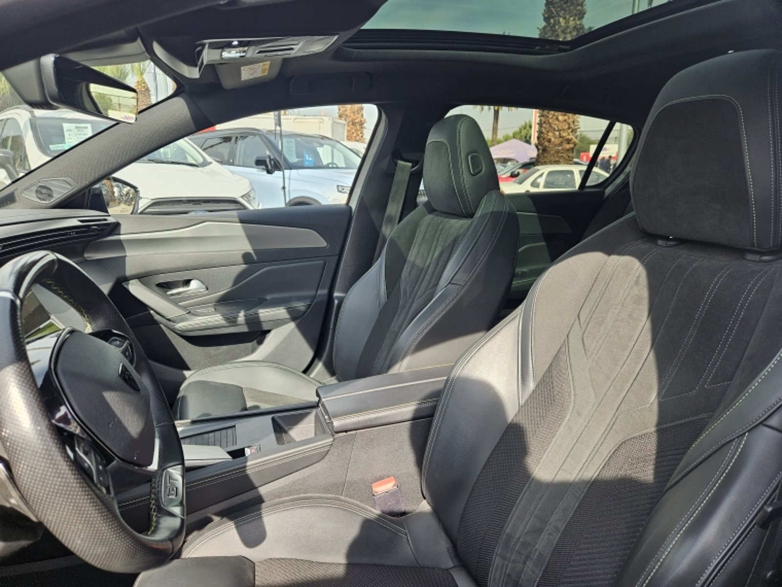 PEUGEOT 308 PURETECH 1.2 GT AUT 2022 - Imagen 15 de 20