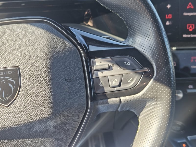 Peugeot 308 308 PURETECH 1.2 AUT 2022 - Imagen 19 de 20