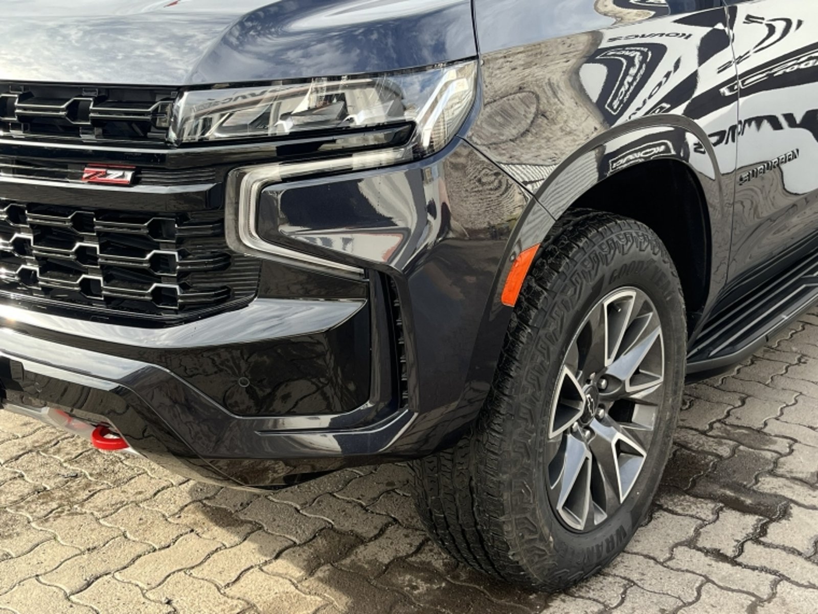 Chevrolet SUBURBAN 5.3 Z71 AT 4X4 2025 - Imagen 9 de 20