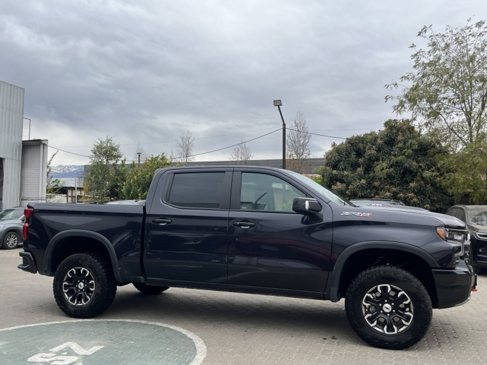 Chevrolet SILVERADO 6.2 ZR2 AT 4X4 2024 - Imagen 6 de 20
