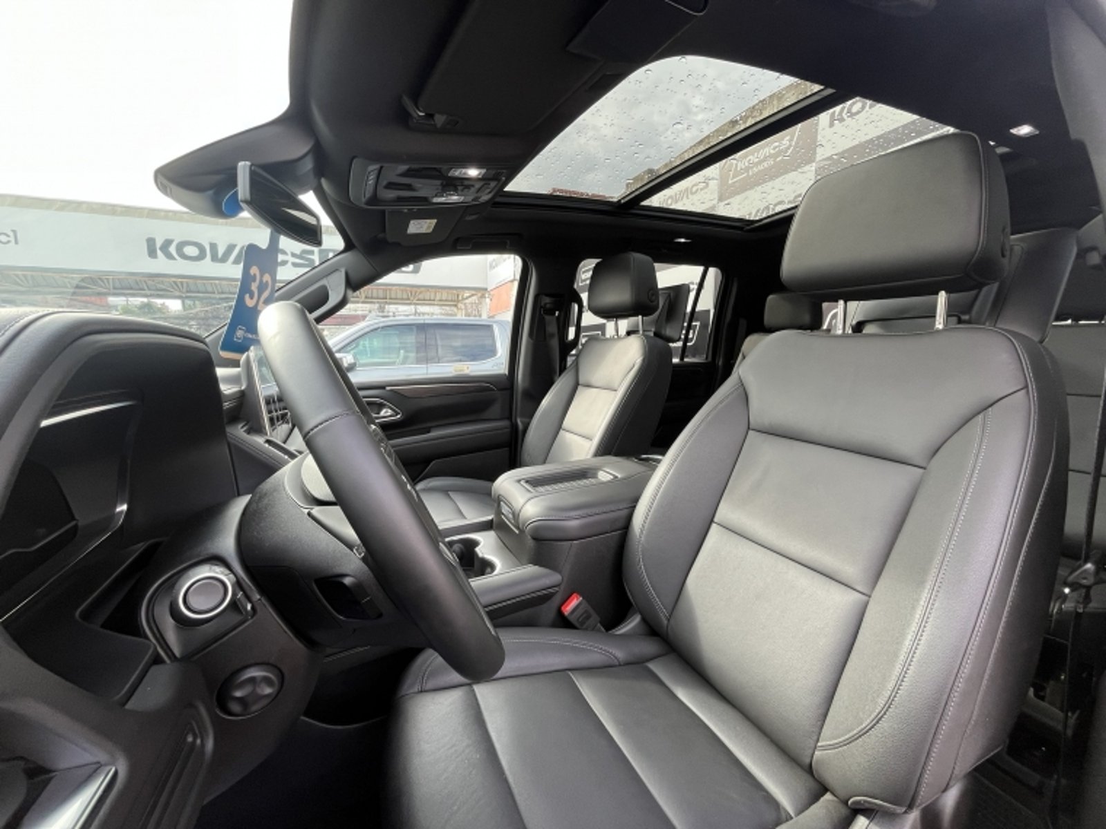 Chevrolet SUBURBAN 5.3 Z71 AT 4X4 2025 - Imagen 13 de 20