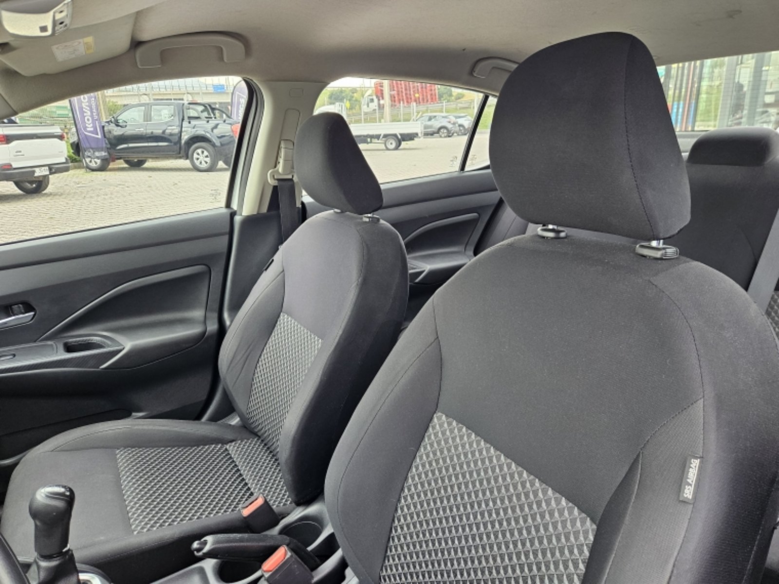 Nissan VERSA VERSA SENSE MT 1.6 2023 - Imagen 17 de 20