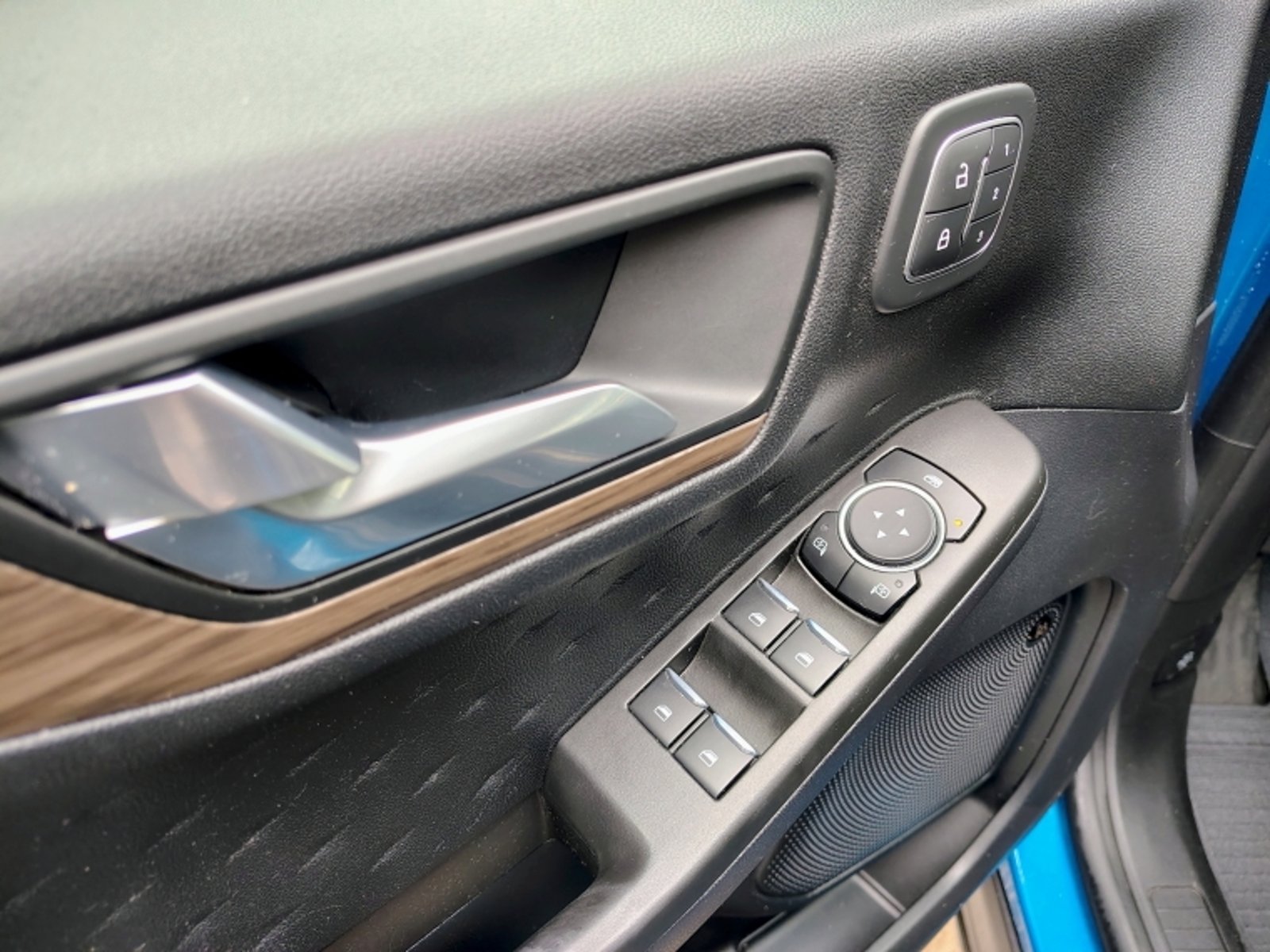 FORD ESCAPE 2.5  TITANIUM HEV AT 4X4 2021 - Imagen 10 de 16