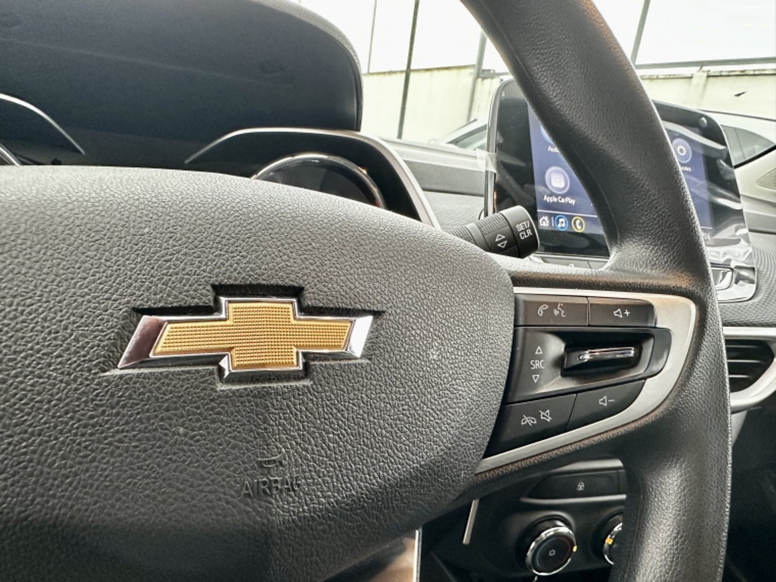 Chevrolet TRACKER 1.2T LTZ MT 2024 - Imagen 12 de 18