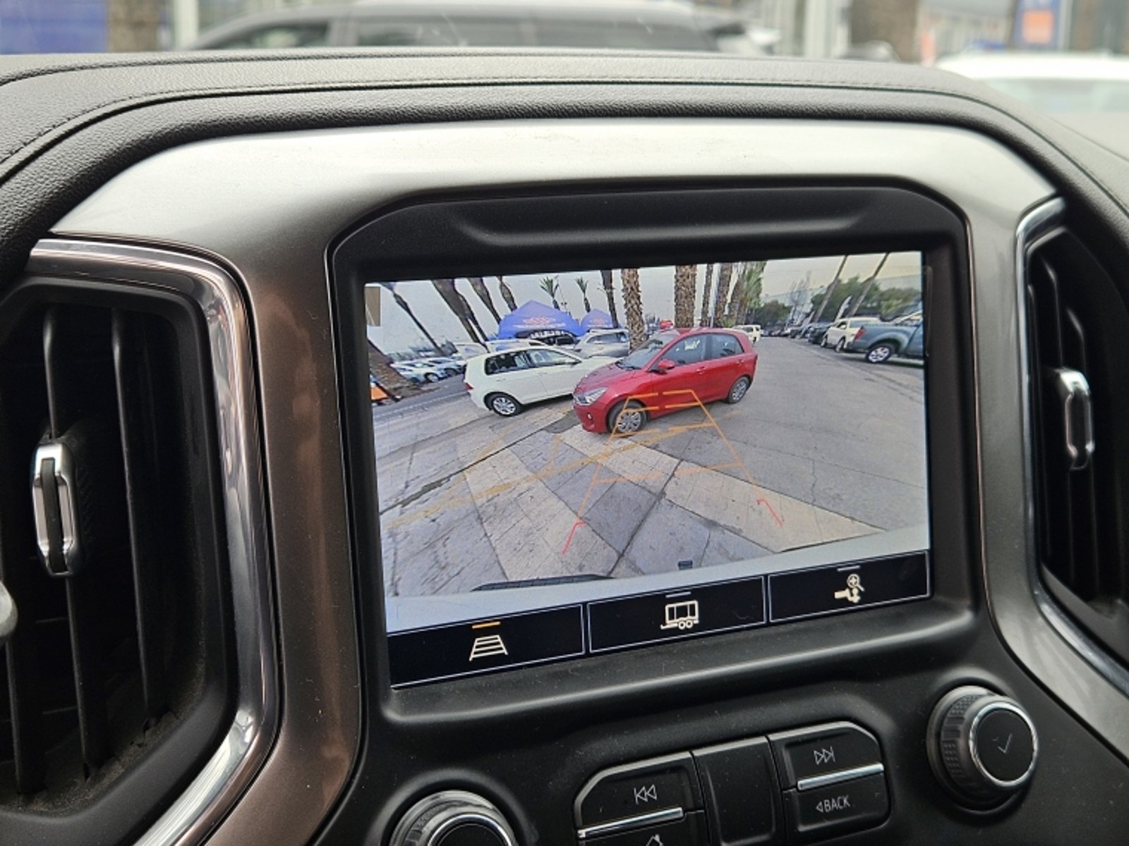 Chevrolet SILVERADO SILVERADO 5.3L LT TB AT 4WD 2022 - Imagen 19 de 19