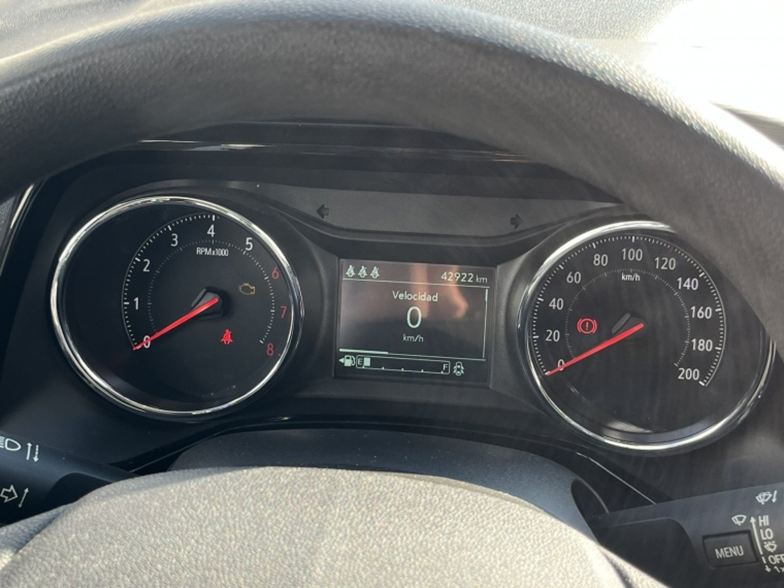 CHEVROLET MONTANA LT MT 2024 - Imagen 17 de 20