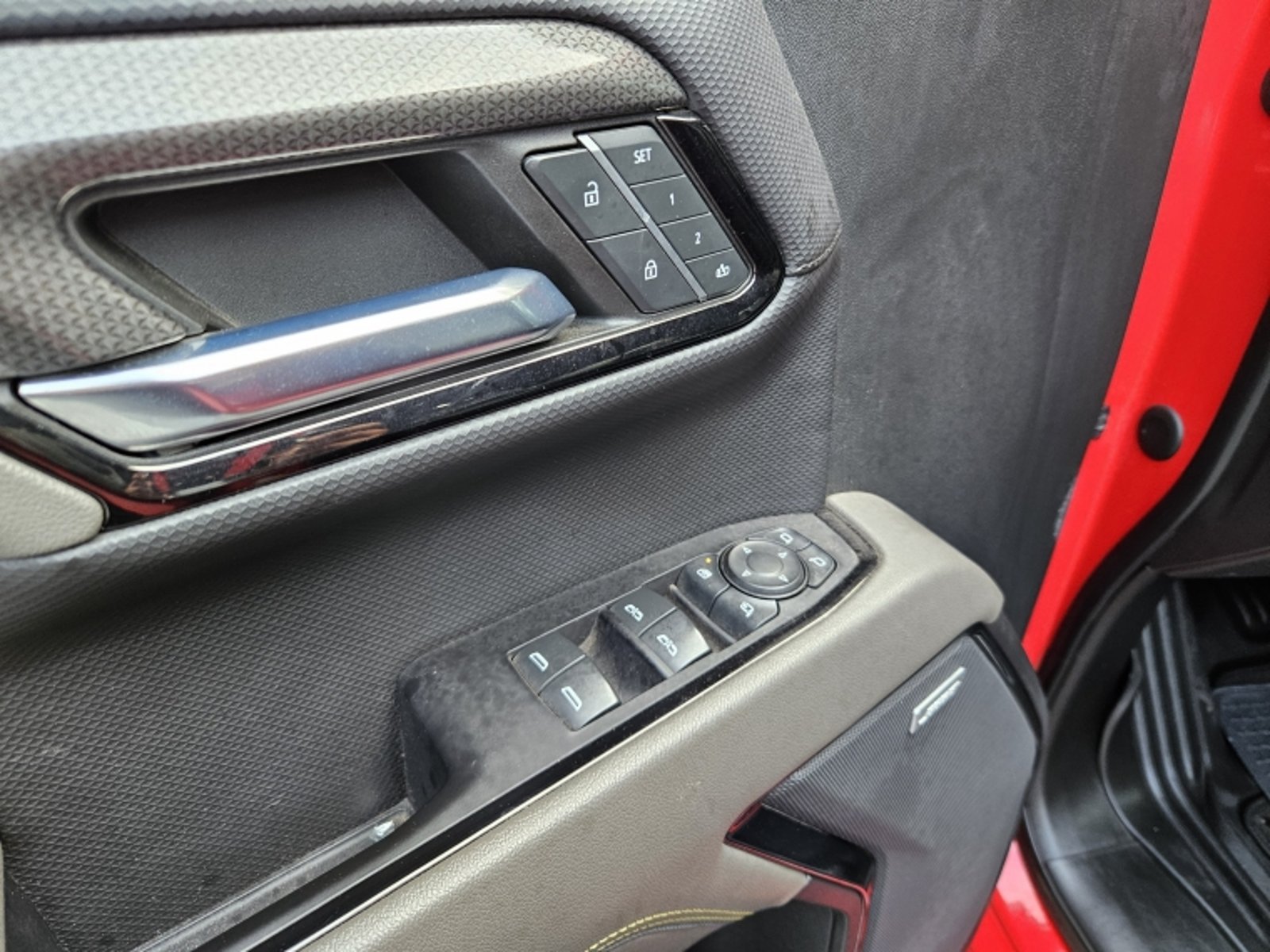 Chevrolet SILVERADO 6.2  ZR2  AT  4X4 2023 - Imagen 13 de 18