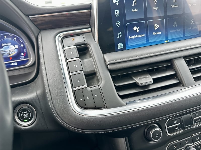 Chevrolet SUBURBAN 5.3 Z71 AT 4X4 2024 - Imagen 14 de 20