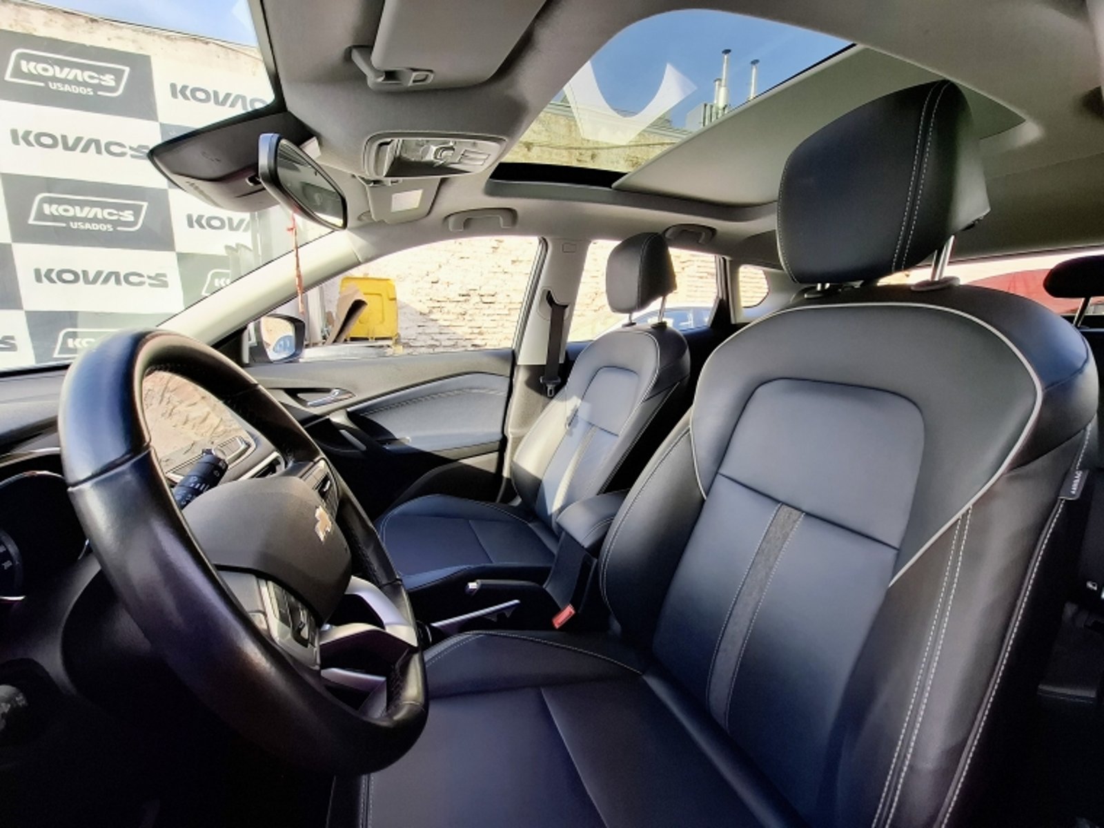 CHEVROLET TRACKER PREMIER AT 2024 - Imagen 7 de 20
