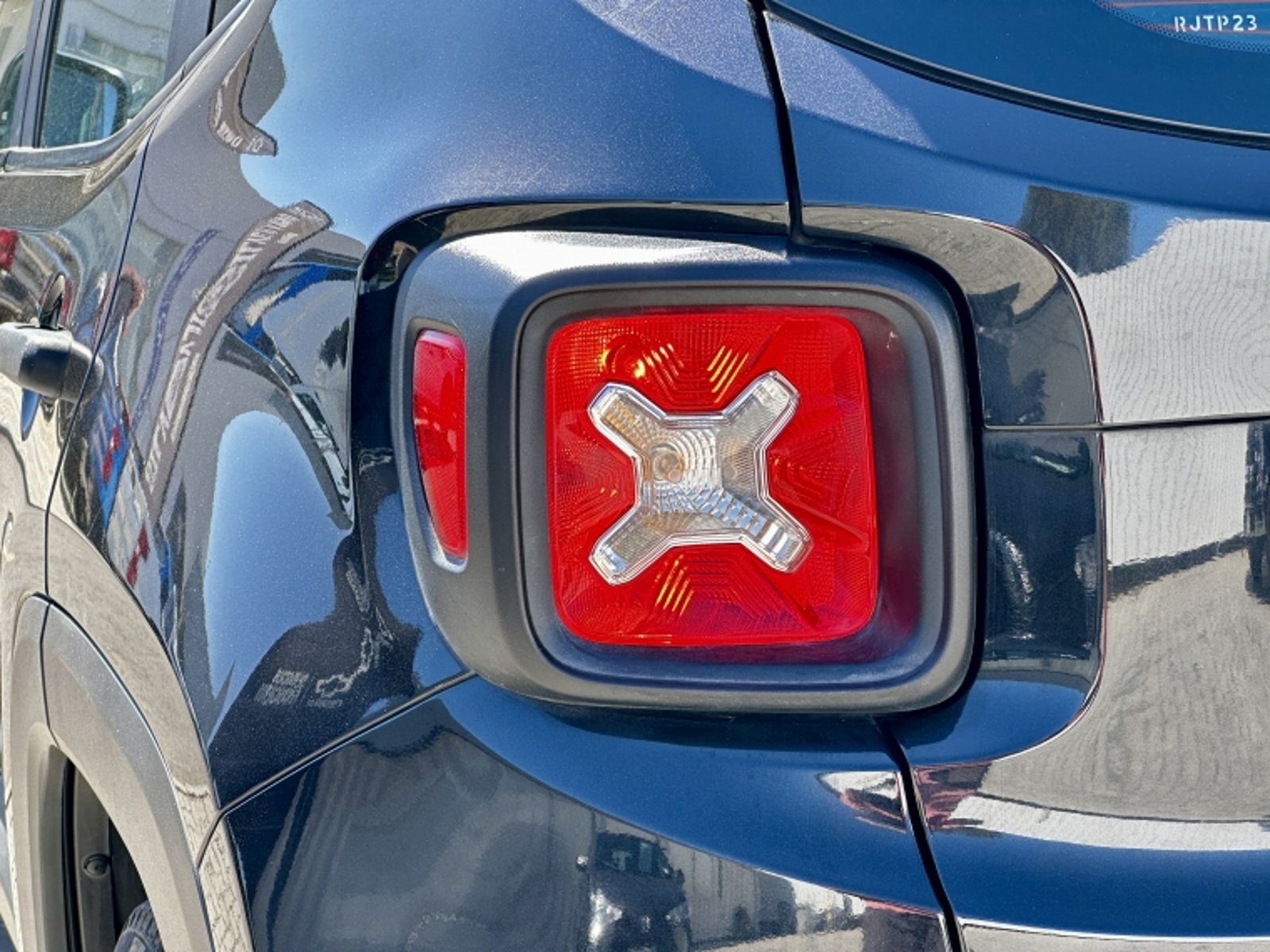 JEEP RENEGADE 1.8 SPORT LX AT 2022 - Imagen 8 de 20