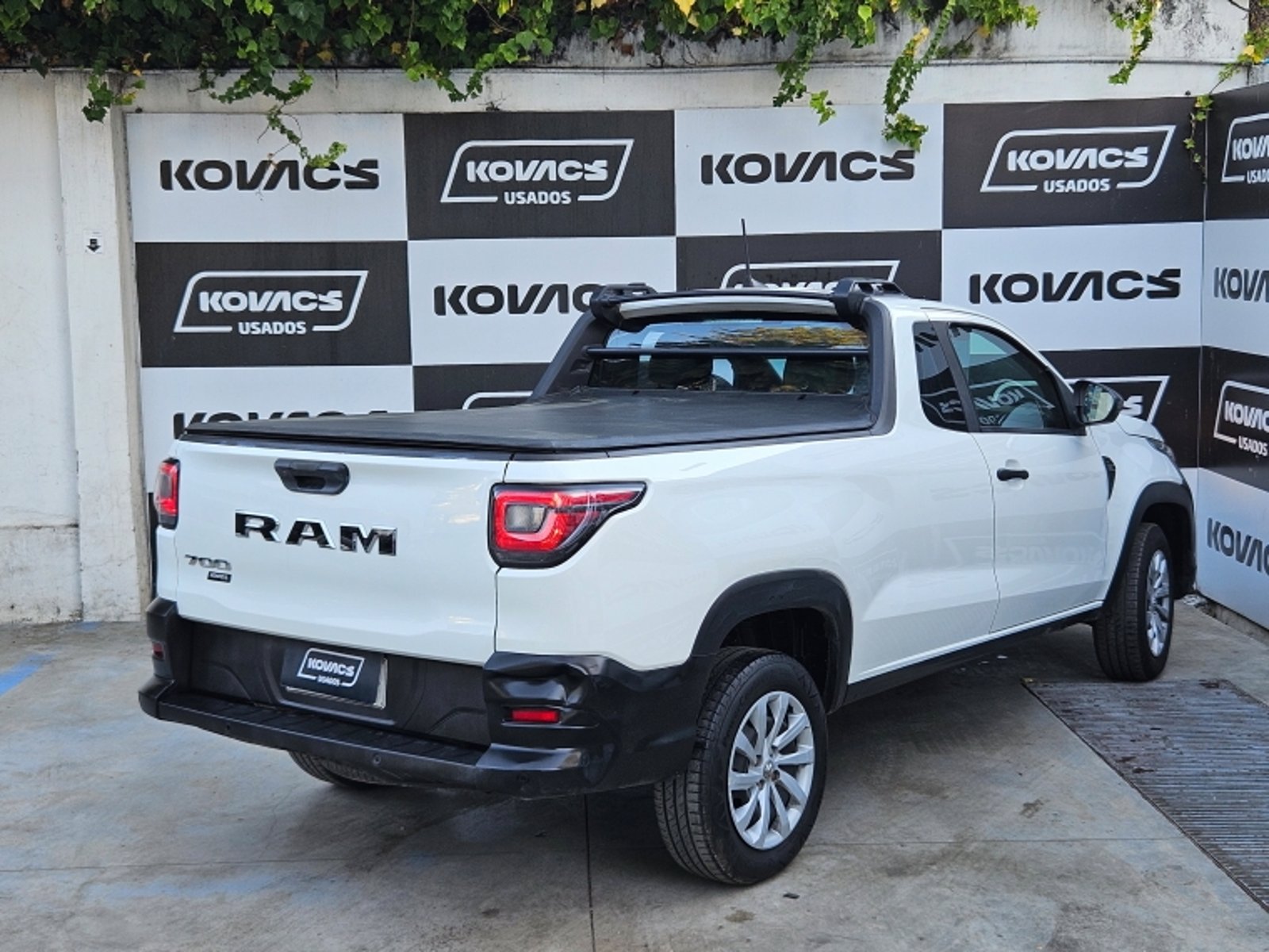RAM 700 700 SLT CS 1.3 2025 - Foto 5 de 17