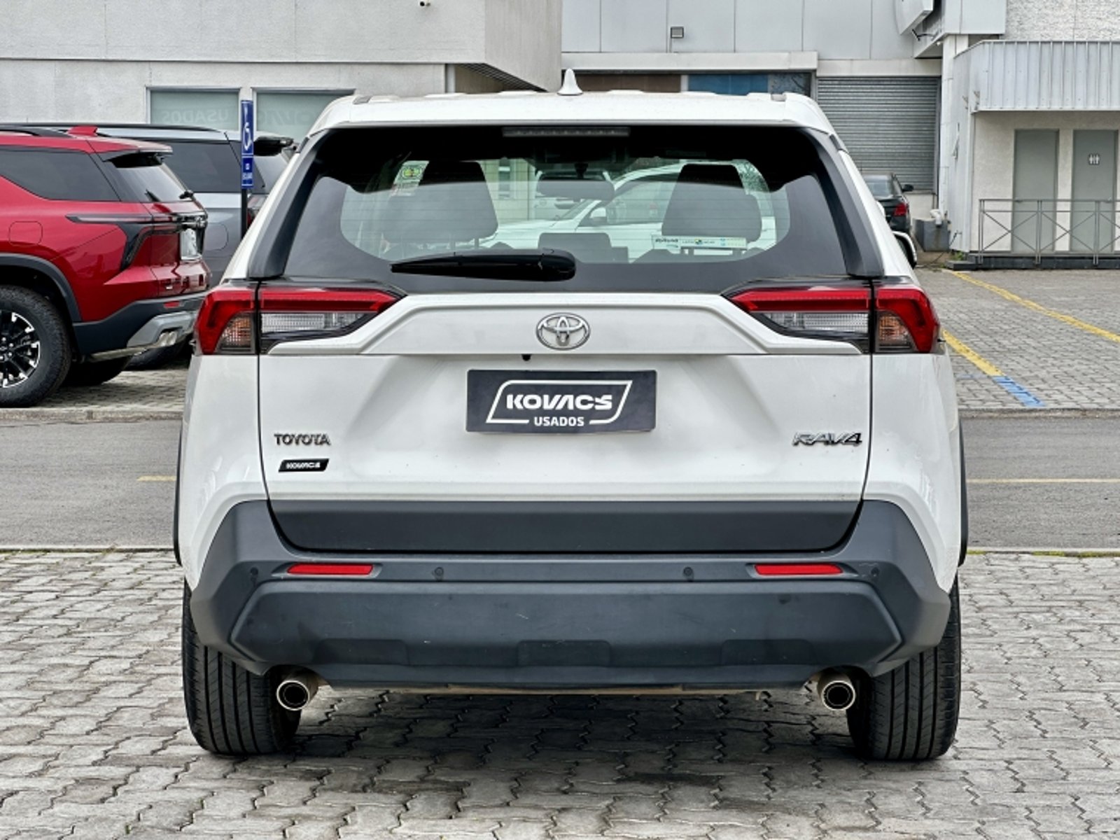 TOYOTA RAV4 2.0 LE AT 2024 - Imagen 6 de 20