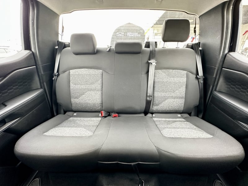 Ford RANGER XLS 2.0 MT 2025 - Imagen 17 de 19