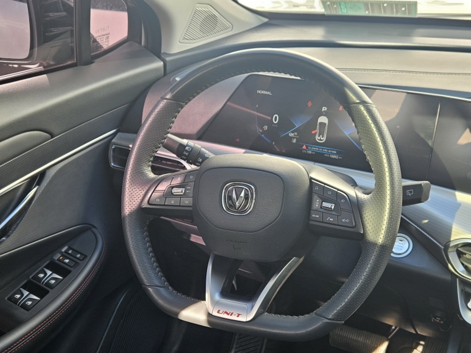 CHANGAN UNI-T ELITE AT 2024 - Imagen 10 de 20