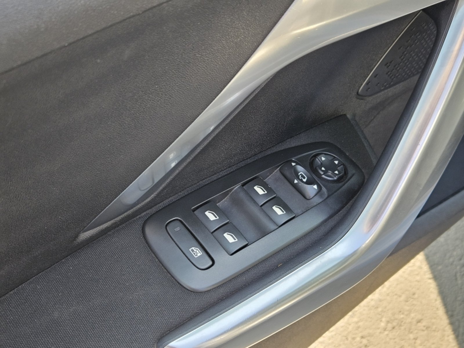 PEUGEOT 2008 ALLURE 1.5 HDI AUT 2008 - Imagen 15 de 20