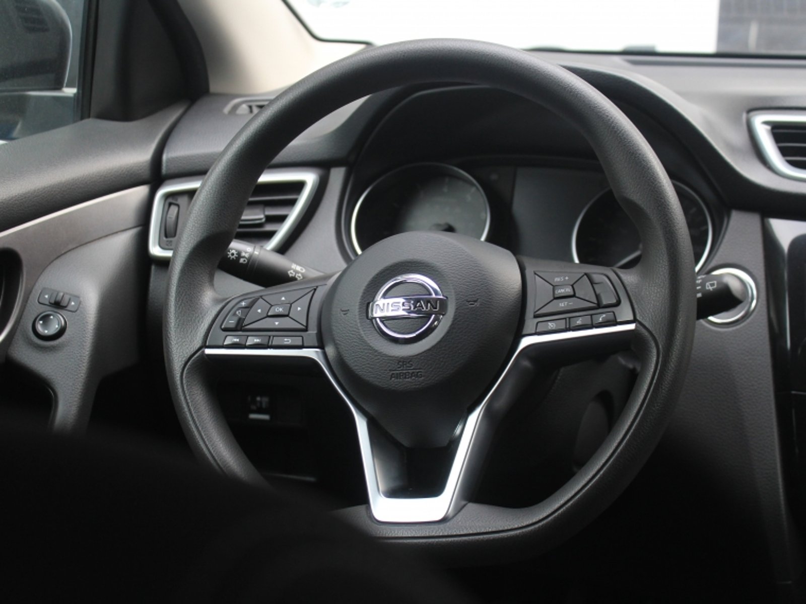 NISSAN QASHQAI 2.0 ADVANCE MT 2021 - Imagen 10 de 17