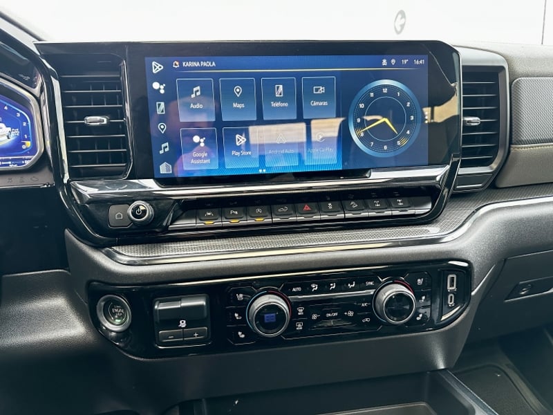 Chevrolet SILVERADO 6.2 AUT 2024 - Imagen 14 de 20