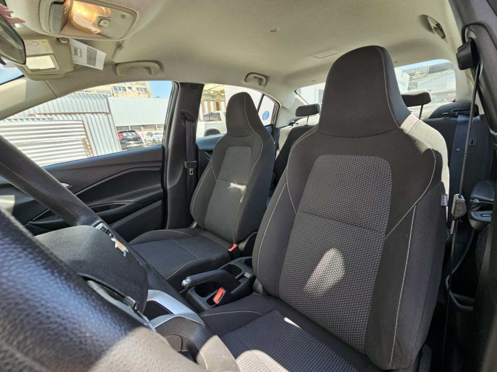 CHEVROLET ONIX 1.0 SEDAN LTZ MT 2023 - Imagen 10 de 20