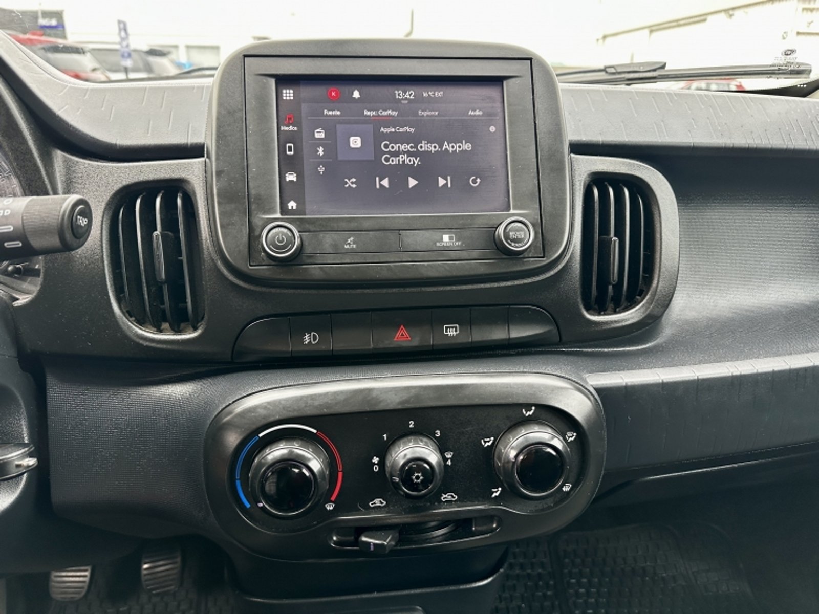 FIAT MOBI 1.0 TREKKING MT 2021 - Imagen 13 de 18