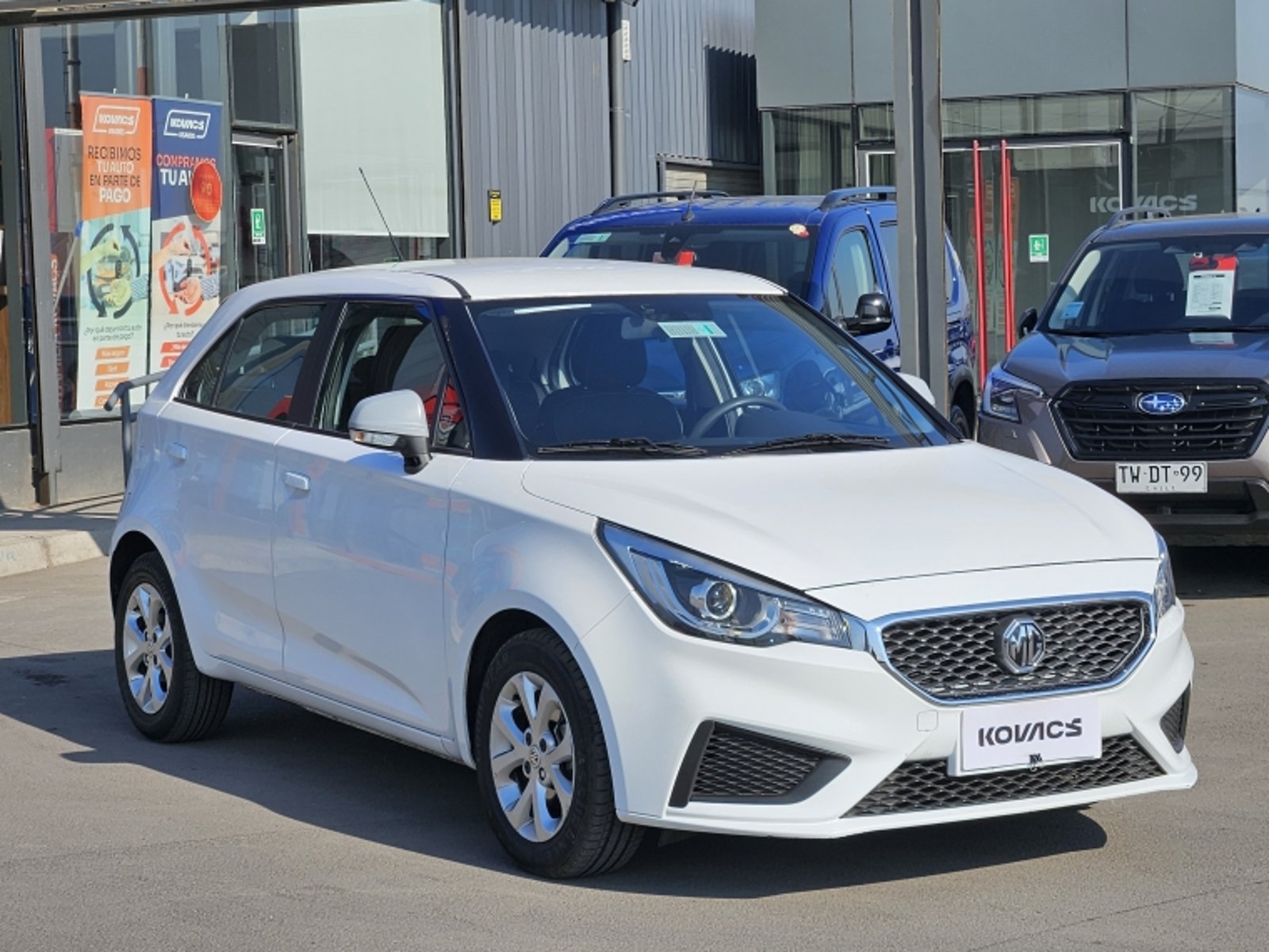 MG 3 1.5  COM  AT 2023 - Foto 3 de 17