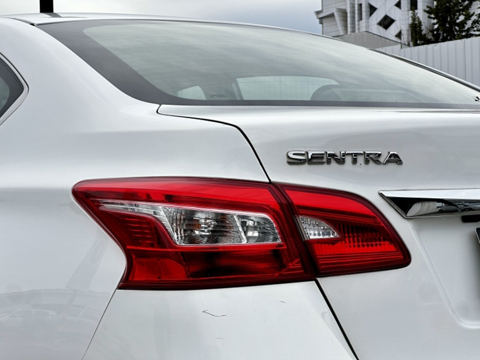 Nissan SENTRA 1.8 AT EXCLUSIVE 2018 - Imagen 7 de 16