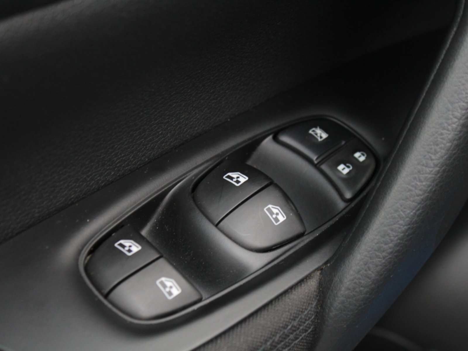 NISSAN QASHQAI 2.0 ADVANCE MT 2021 - Imagen 13 de 17