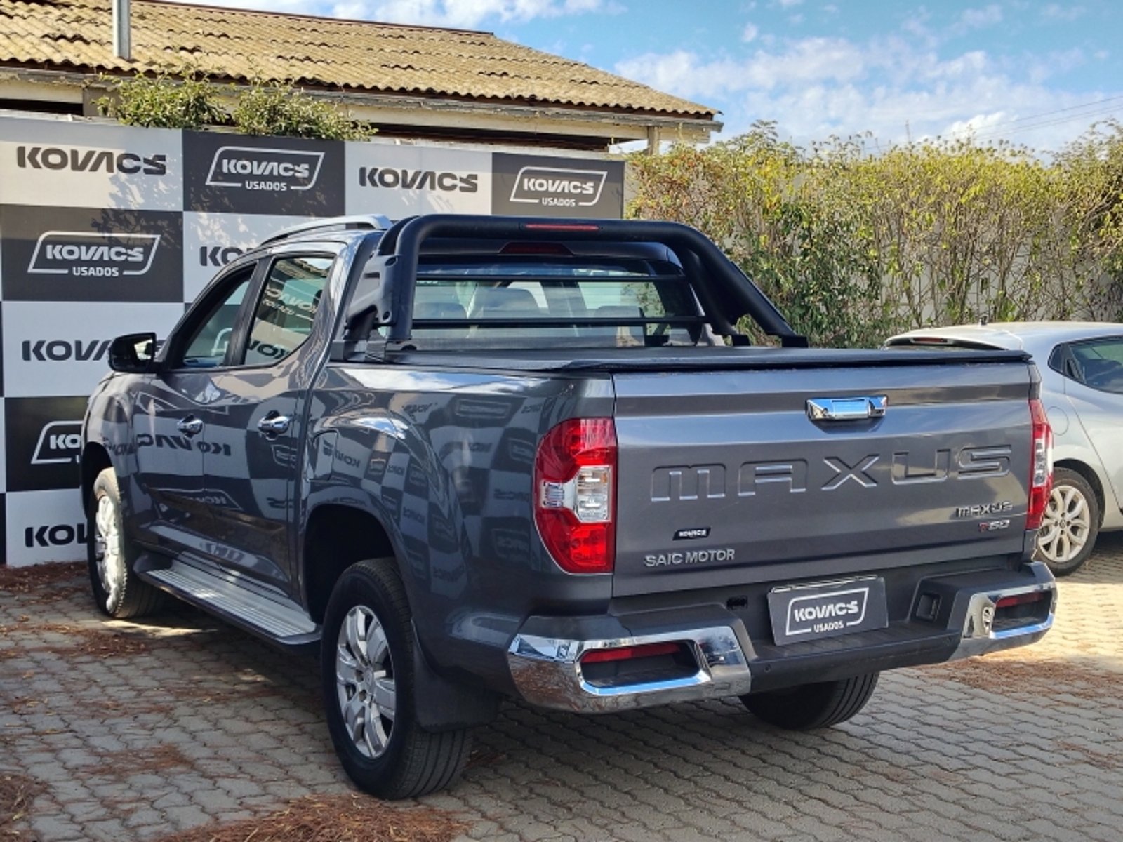 MAXUS T60 2.0 D20 GLX AT 4X4 DIESEL 2022 - Imagen 8 de 18