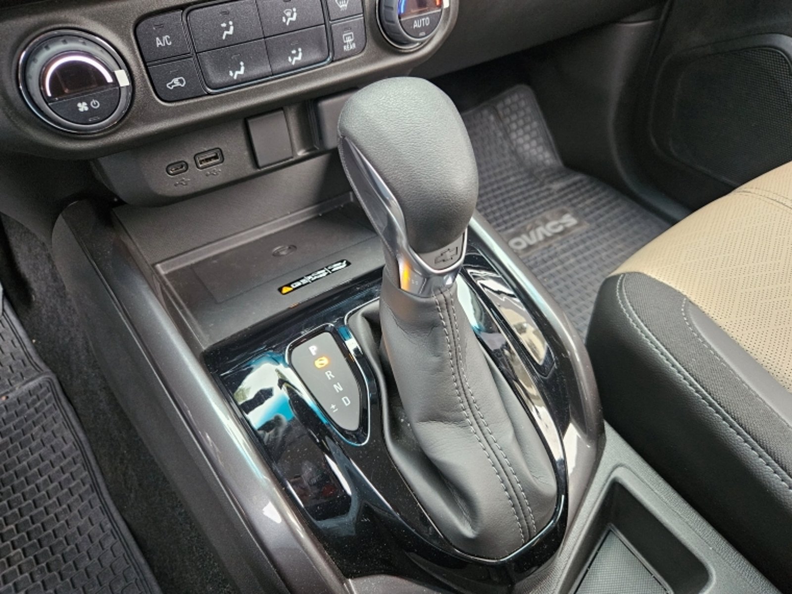 Chevrolet COLORADO 2.8 HIGH COUNTRY  AT 4X4 DIESEL 2026 - Imagen 15 de 20