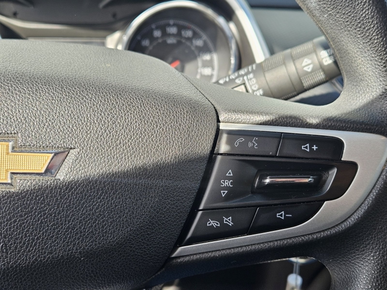 CHEVROLET TRACKER LS MT 2023 - Imagen 17 de 20